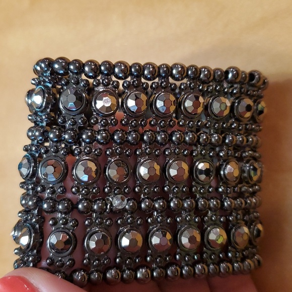 Womens Expanding Bracelet,Cross Posted🖤 One Size fits all 😍 - Picture 3 of 7